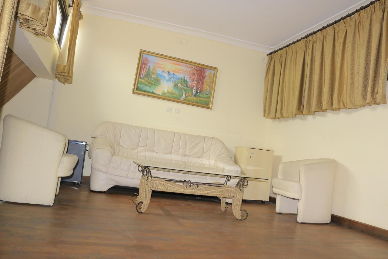 Vip Palace 2 Hotell Goma Eksteriør bilde